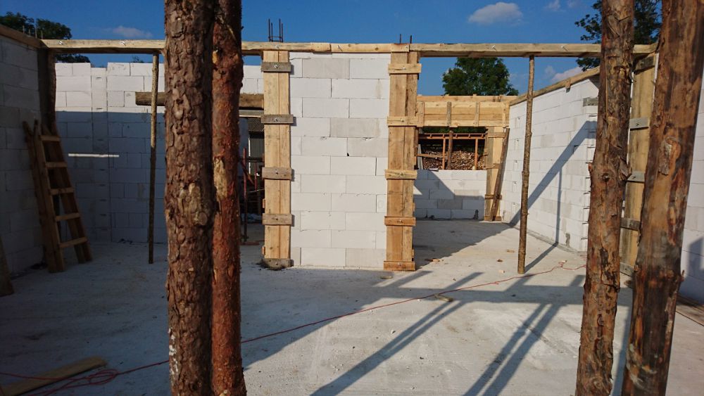 widok z salonu na kuchnię i wejście widok z salonu na kuchnię i wejście